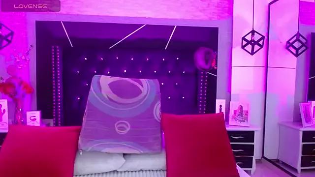 Soffybrown20 from StripChat