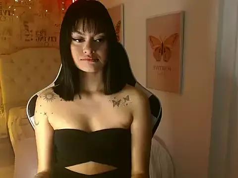Sofia_Tanaka from StripChat is Freechat