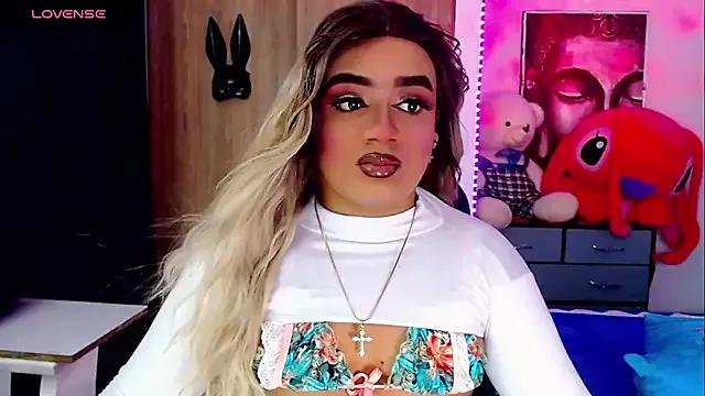 Sofiabigcock22 from StripChat is Freechat