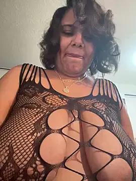 sofiacumms from StripChat is Freechat