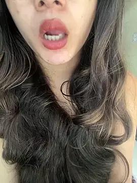 Photos of Sofiyaa_39 from StripChat is Freechat