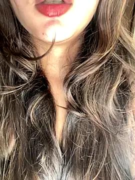 Photos of Sofiyaa_39 from StripChat is Freechat