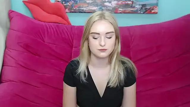 Photos of SofySofty from StripChat is Freechat