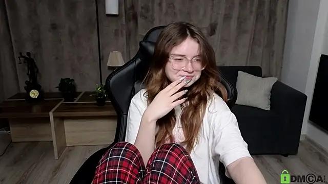 Sonya_Glen from StripChat is Freechat