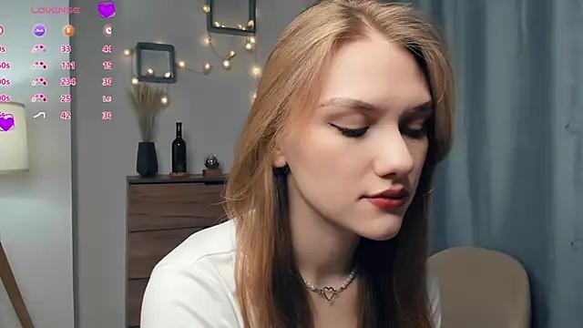 SooNikk from StripChat