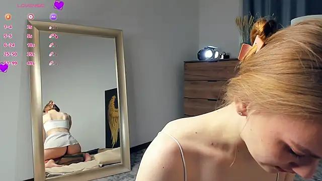 SooNikk from StripChat