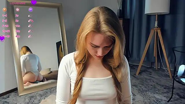 SooNikk from StripChat