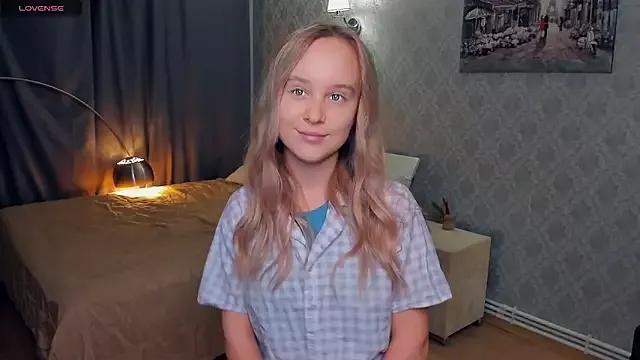 SoonMoor from StripChat