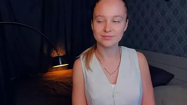 Photos of SoonMoor from StripChat is Freechat