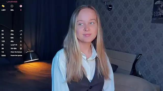 SoonMoor from StripChat