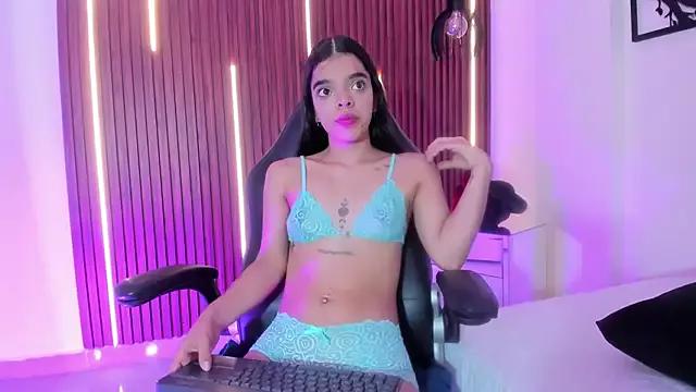 Sophia_Blazee from StripChat is Freechat