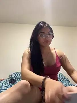 Sophiahilt0n_ from StripChat is Freechat