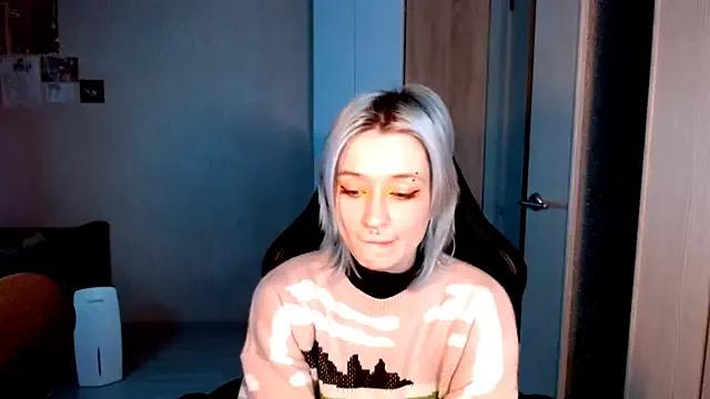 SophiaLur from StripChat is Freechat