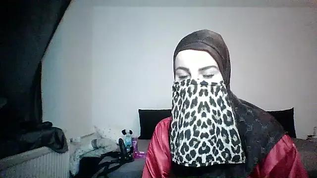 sophie-Hijab11 from StripChat is Freechat