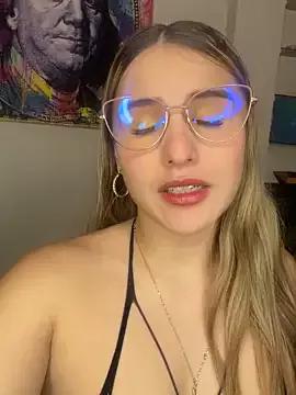 Sophie_Janner from StripChat is Freechat