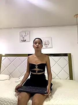 Sophie_petite18 on StripChat