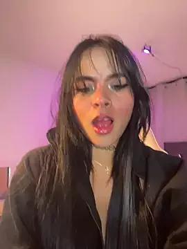 Sophie_wyld from StripChat is Freechat