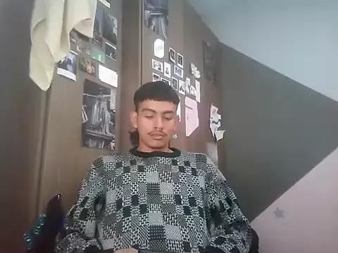 sorry-mom69 from StripChat