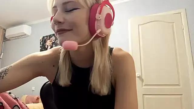Dirty chat webcam: explore liveshows with versed models, from laying bare to fetishes, in a variety of sexy free adult webcams.