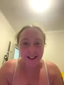 spankmykittyhehe from StripChat is Freechat