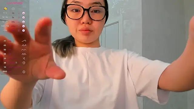 spooky_tyan from StripChat