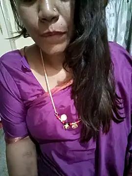 Spoorthi143 from StripChat