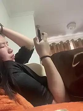 SSlady521 from StripChat