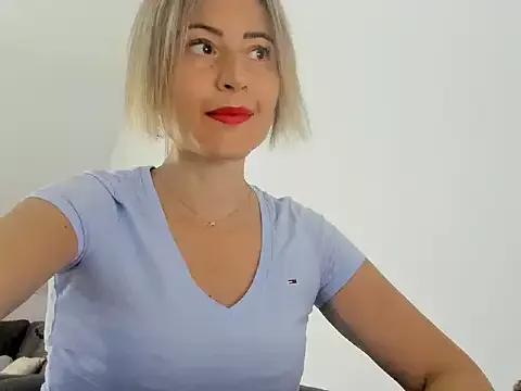 Ssoniaaa from StripChat