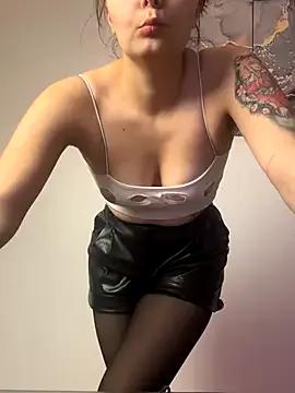 stacy_braxy from StripChat is Freechat