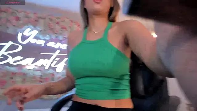 StacyEvansX from StripChat is Freechat