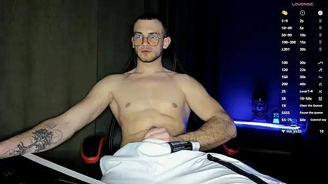 Steel_Max from StripChat