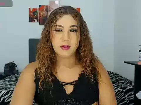 stefidolllatina from StripChat is Freechat