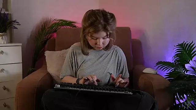 Stella_Vanila from StripChat is Freechat