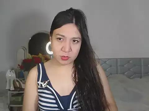 stellahugeX from StripChat is Freechat