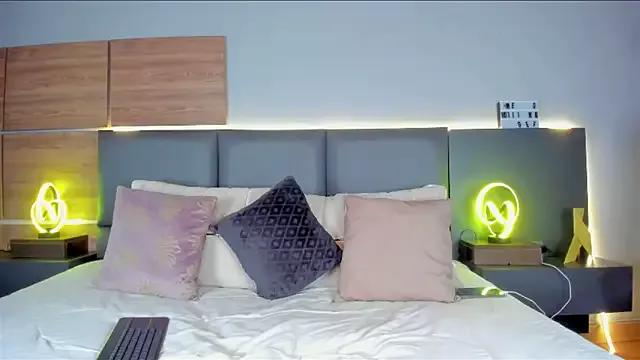 StoneLeex from StripChat is Freechat