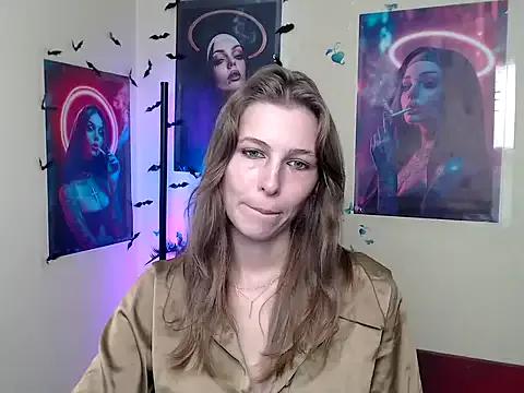 StrangerGi webcams show profile image 