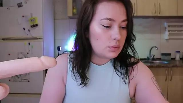 Street-Betty from StripChat is Freechat