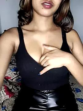 STRIP_GLOW from StripChat is Freechat