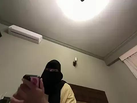 Submissive_Arab from StripChat is Freechat