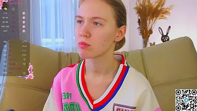 Succubelle from StripChat is Freechat