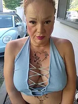 Sugarloveless from StripChat is Freechat
