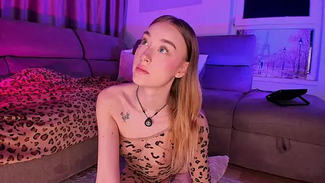 Photos of SugarSkye from StripChat is Freechat