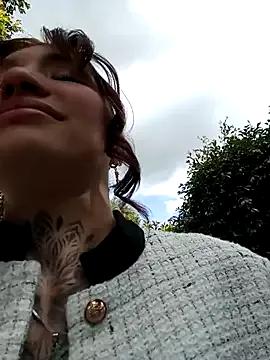 Suki_Velvet from StripChat is Freechat