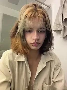 sukulaurens from StripChat