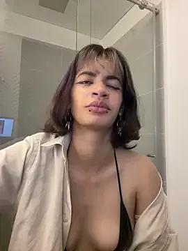 sukulaurens from StripChat