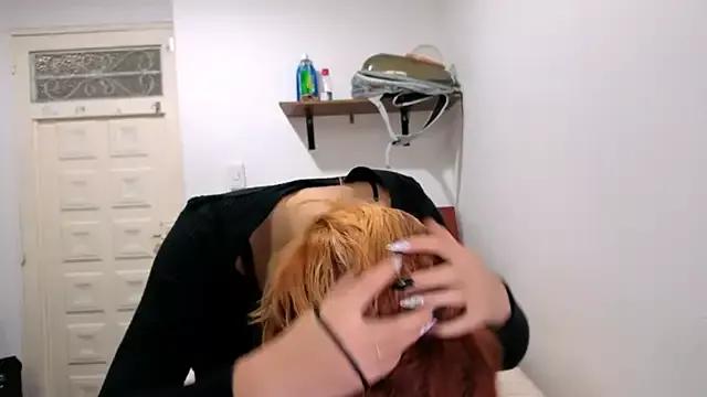 Sullyoonn from StripChat