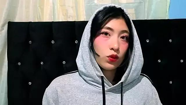 Sullyoonn from StripChat