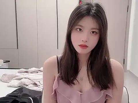 suluo- from StripChat