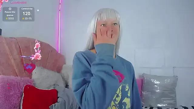 Summer_XO from StripChat