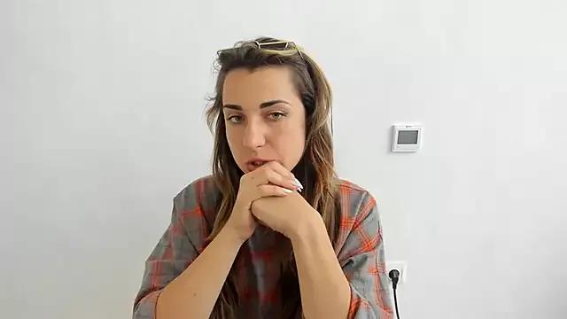 Summmmersky from StripChat